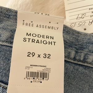 Free Assembly Modern Straight Jeans